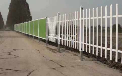 簡易圍擋的顏色、圖案、字體等視覺元素如何選擇和設計？