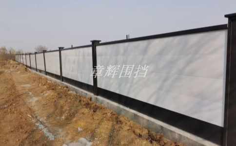 如何設計和制作具有美觀性和廣告效果的簡易圍擋？